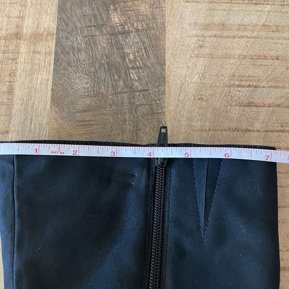 Cliffs by White Mountain Black Slouch Boots
Women’s Size 7.5 Mid-calf height - Picture 9 of 9